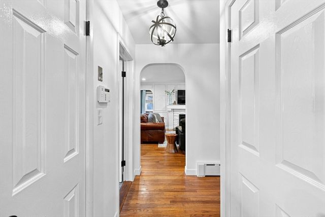 807 N Eastern Ave, Fall River, MA 02720
