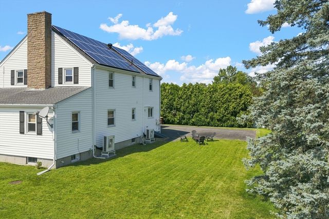 807 N Eastern Ave, Fall River, MA 02720