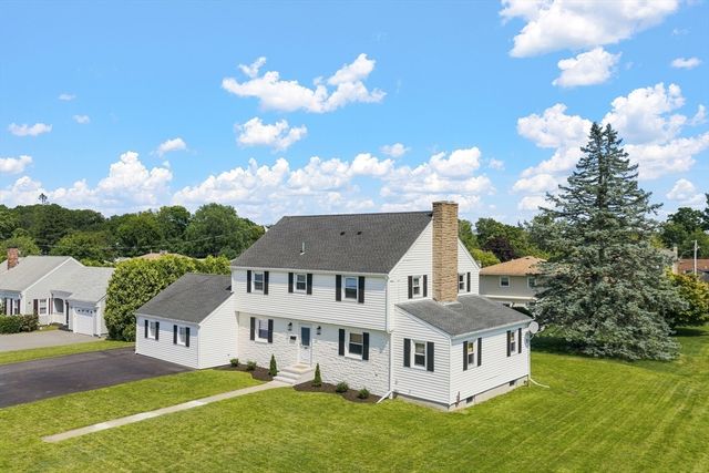 807 N Eastern Ave, Fall River, MA 02720