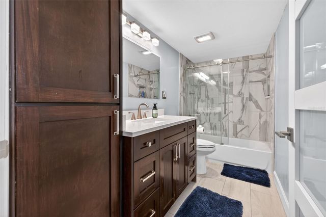 6537 CAPE HATTERAS WAY NE 1, St Petersburg, FL 33702