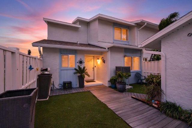 6537 CAPE HATTERAS WAY NE 1, St Petersburg, FL 33702