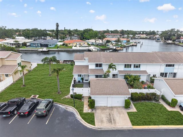 6537 CAPE HATTERAS WAY NE 1, St Petersburg, FL 33702