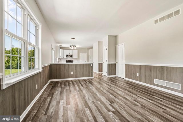338 WHEATSHEAF DR, New Castle, DE 19720