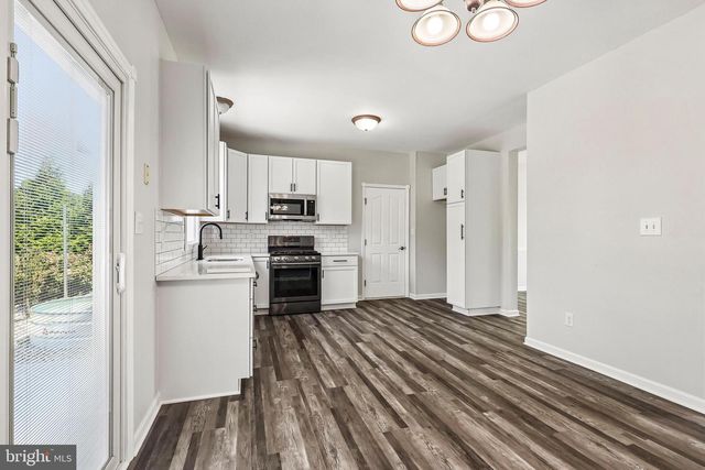 338 WHEATSHEAF DR, New Castle, DE 19720