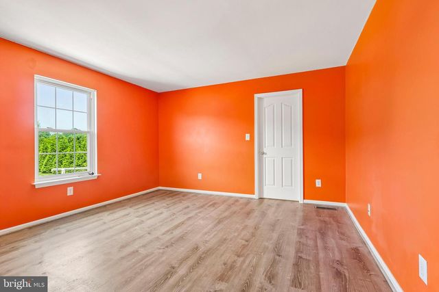 338 WHEATSHEAF DR, New Castle, DE 19720