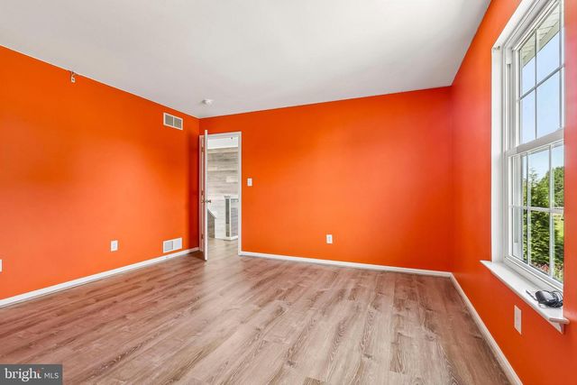 338 WHEATSHEAF DR, New Castle, DE 19720