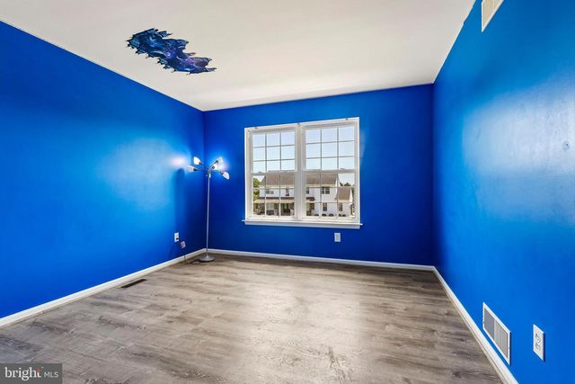 338 WHEATSHEAF DR, New Castle, DE 19720