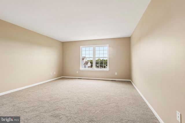 338 WHEATSHEAF DR, New Castle, DE 19720