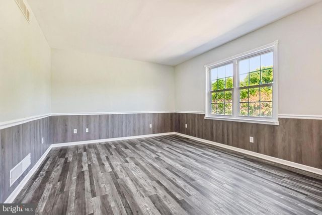 338 WHEATSHEAF DR, New Castle, DE 19720