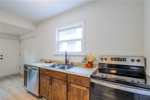 1920 S Ralston Avenue, Independence, MO 64052