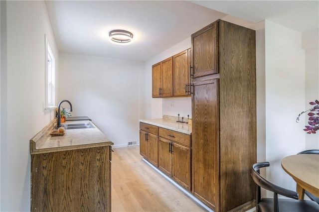 1920 S Ralston Avenue, Independence, MO 64052