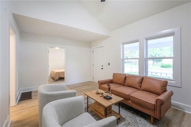 1920 S Ralston Avenue, Independence, MO 64052