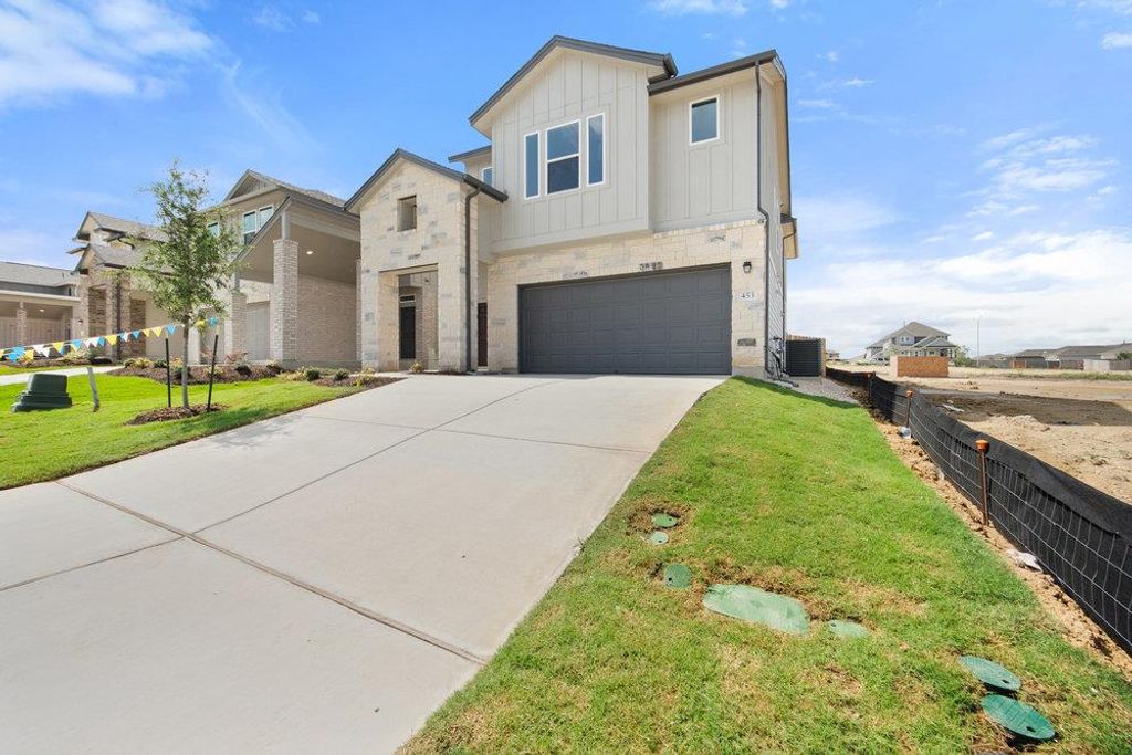 383 Elephant Island LOOP, Kyle, TX 78640