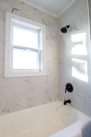 1440 E Locust Street, Springfield, MO 65803