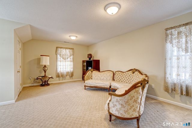 672 Laurel Grove Road, Middletown, CT 06457