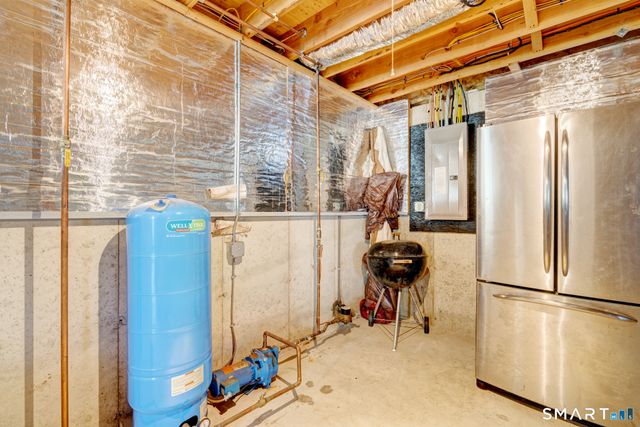 672 Laurel Grove Road, Middletown, CT 06457