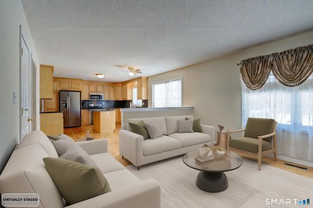 672 Laurel Grove Road, Middletown, CT 06457