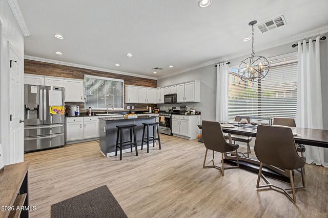 4343 E VAUGHN Avenue, Gilbert, AZ 85234