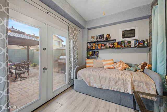 4343 E VAUGHN Avenue, Gilbert, AZ 85234