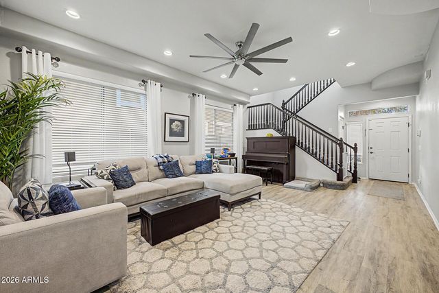 4343 E VAUGHN Avenue, Gilbert, AZ 85234