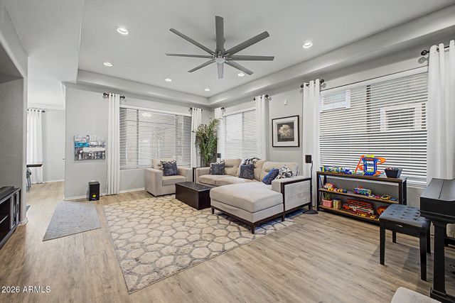4343 E VAUGHN Avenue, Gilbert, AZ 85234