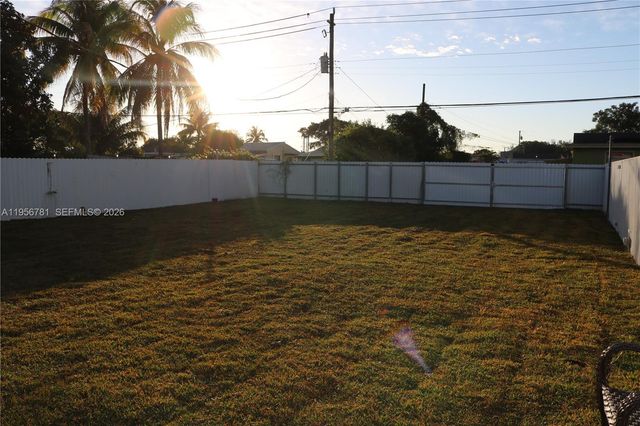 1206 Rutland St, Opa-locka, FL 33054