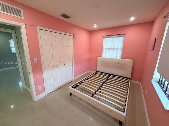 1206 Rutland St, Opa-locka, FL 33054