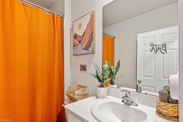 439 Juanita CT, Cape Coral, FL 33909