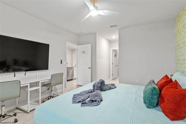 439 Juanita CT, Cape Coral, FL 33909