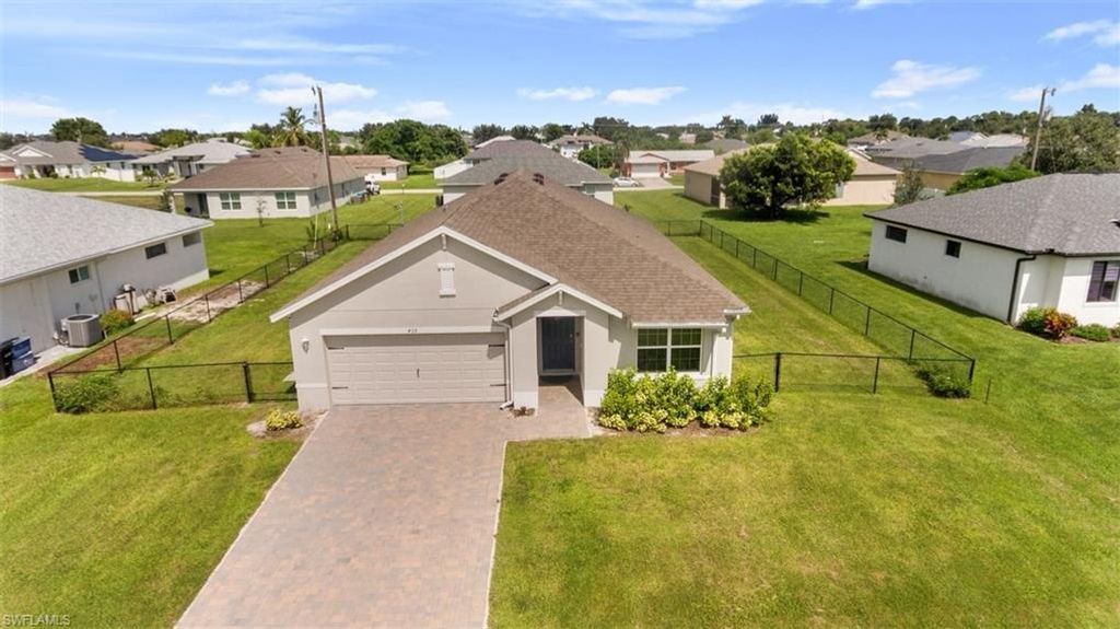 439 Juanita CT, Cape Coral, FL 33909