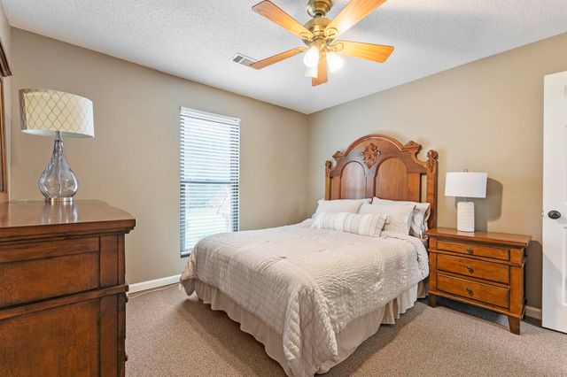 3215 ALFRED DR, Bartlett, TN 38133