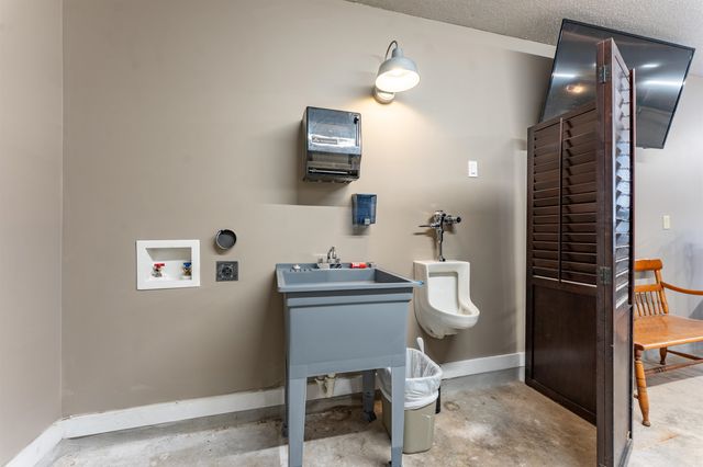 3215 ALFRED DR, Bartlett, TN 38133