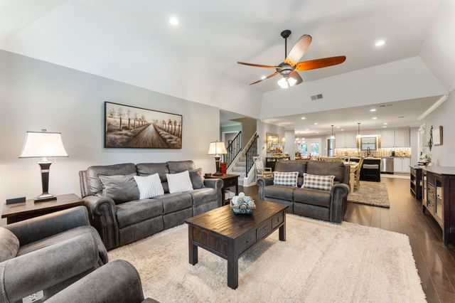 3215 ALFRED DR, Bartlett, TN 38133