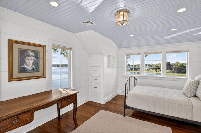 2 Jefferson Road, Bourne, MA 02532