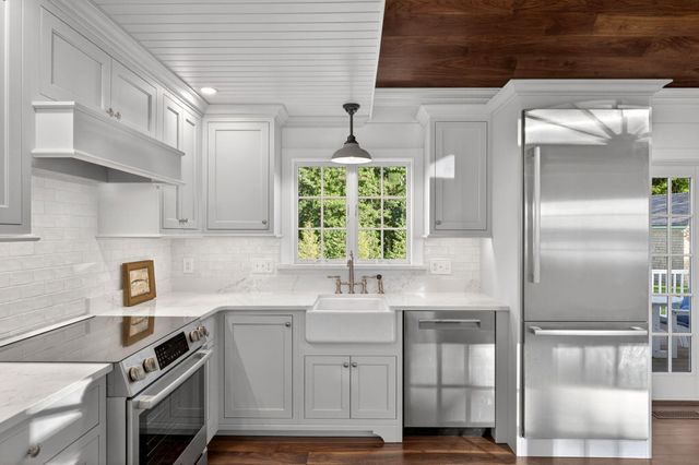 2 Jefferson Road, Bourne, MA 02532