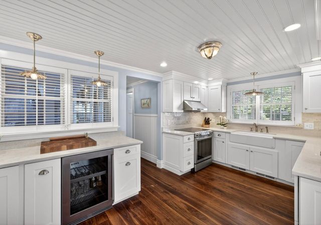 2 Jefferson Road, Bourne, MA 02532
