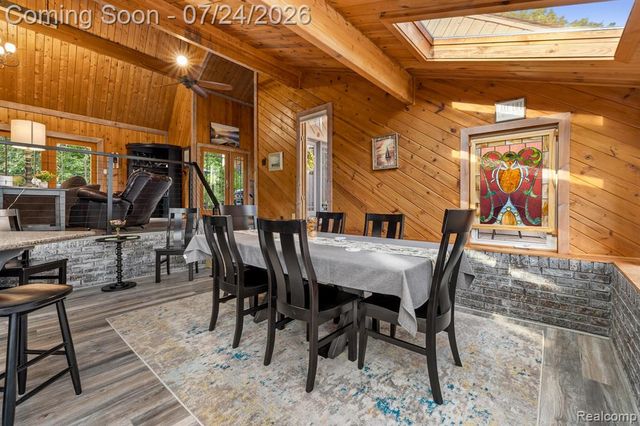 7337 Driftwood Drive, Fenton, MI 48430