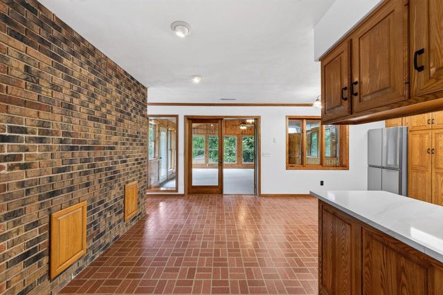 5009 Cottage Grove Road, Madison, WI 53716
