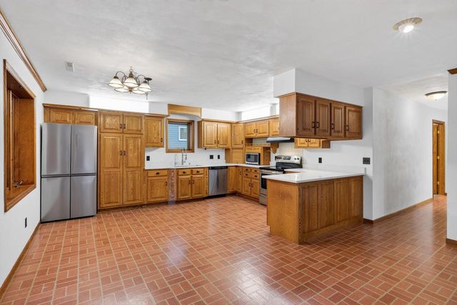 5009 Cottage Grove Road, Madison, WI 53716