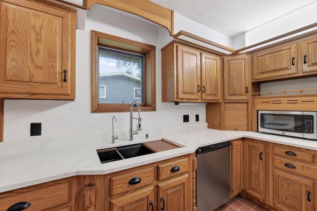 5009 Cottage Grove Road, Madison, WI 53716