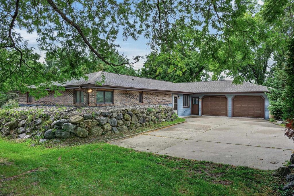 5009 Cottage Grove Road, Madison, WI 53716