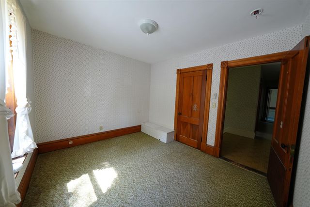 9 Burt Street, Rockingham, VT 05101