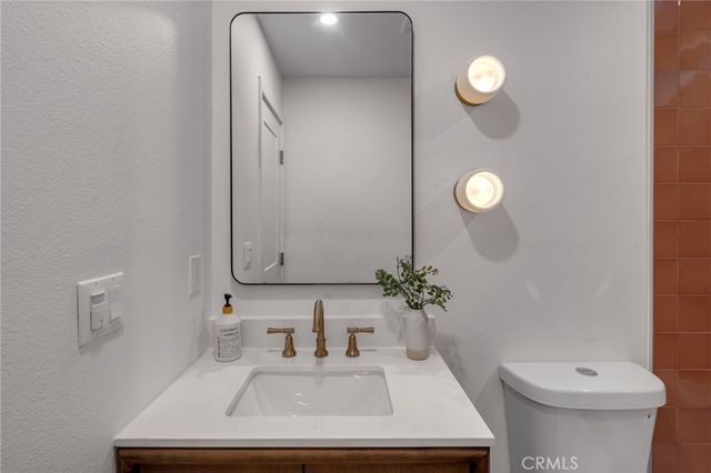 735 S Arizona, Los Angeles, CA 90022