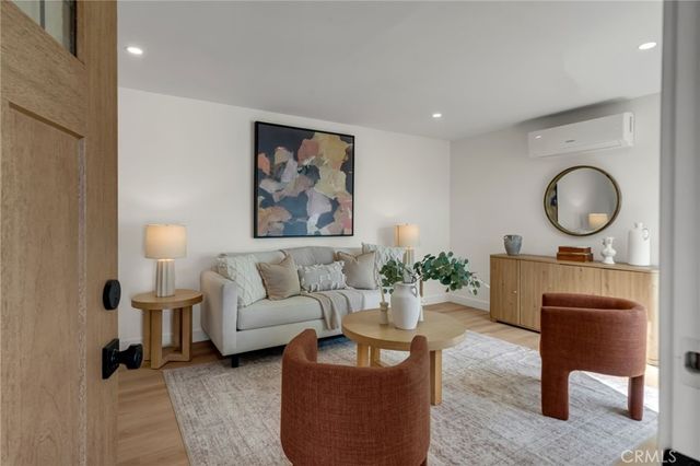 735 S Arizona, Los Angeles, CA 90022