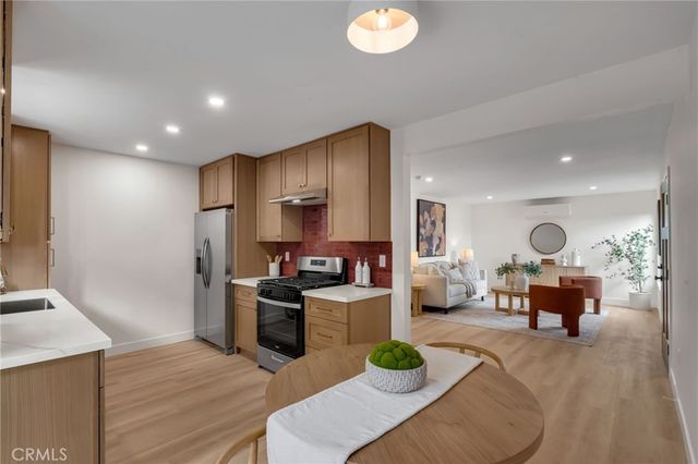 735 S Arizona, Los Angeles, CA 90022