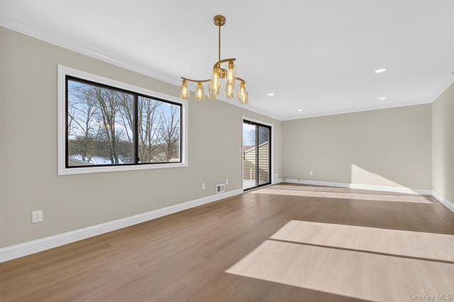 96 Molly Pitcher Lane H, Yorktown Heights, NY 10598