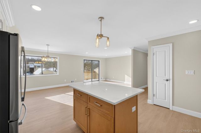 96 Molly Pitcher Lane H, Yorktown Heights, NY 10598