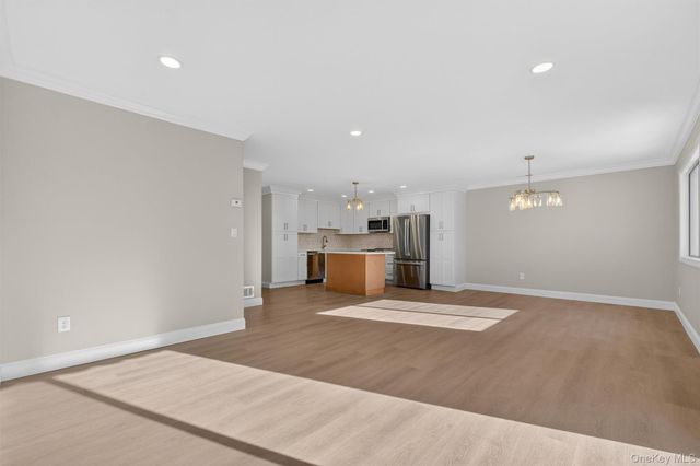 96 Molly Pitcher Lane H, Yorktown Heights, NY 10598