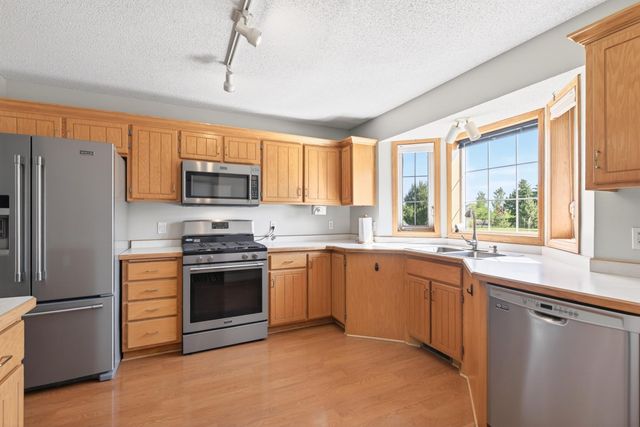 28064 Crane Street, Isanti, MN 55040