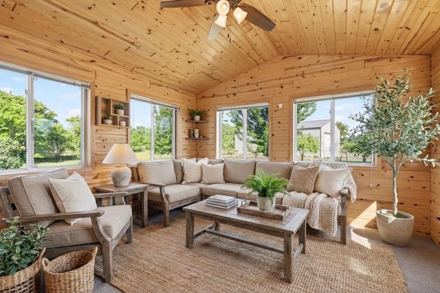 28064 Crane Street, Isanti, MN 55040